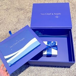 Van Cleef & Arpels holiday gift box only